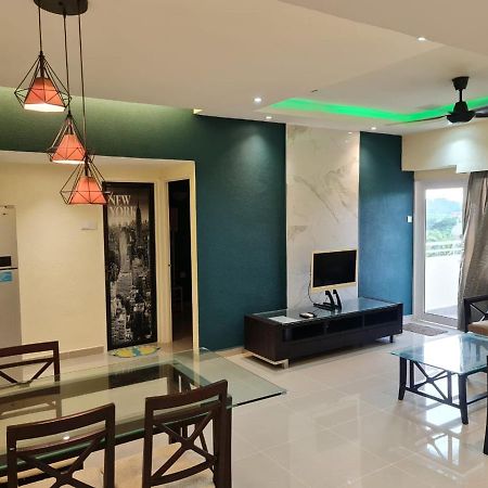 Sri Sayang Home Stay جورج تاون المظهر الخارجي الصورة