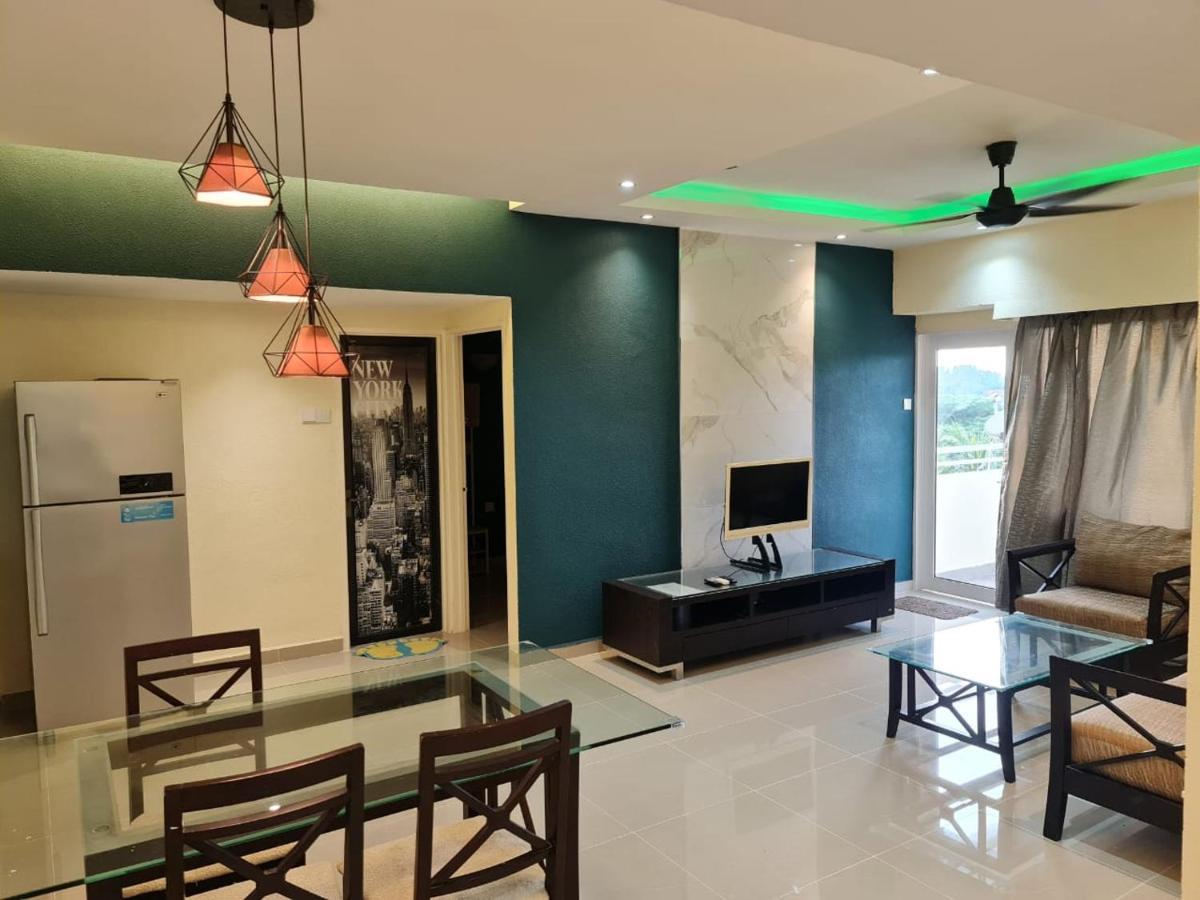 Sri Sayang Home Stay جورج تاون المظهر الخارجي الصورة